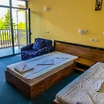Апартхотел Sapphire 2*