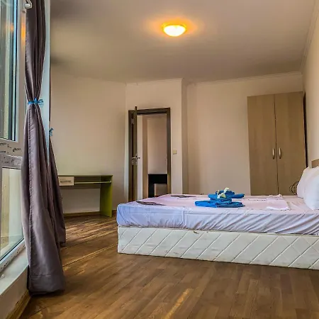Aparthotel Sapphire 2*